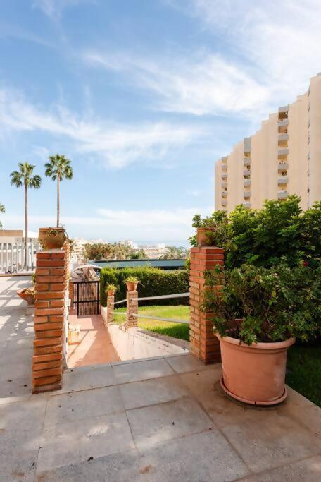 Amplio Con Vistas Al Mar Y Piscina En Benalmadena Apartment Exterior photo
